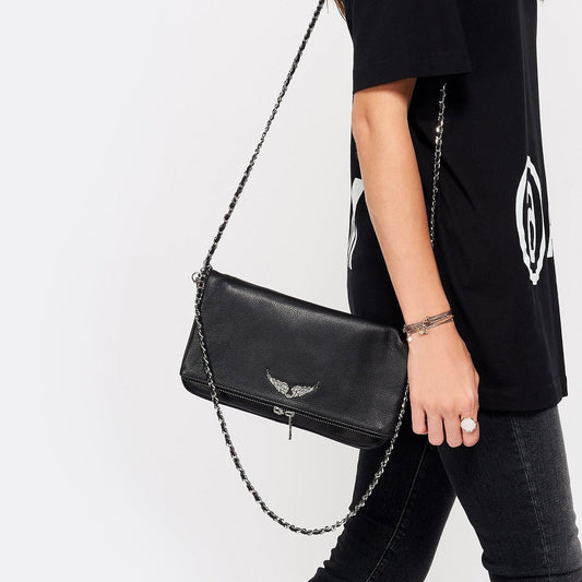 Gesteppte Clutch mit Kettentrageriemen – Elegant und vielseitig